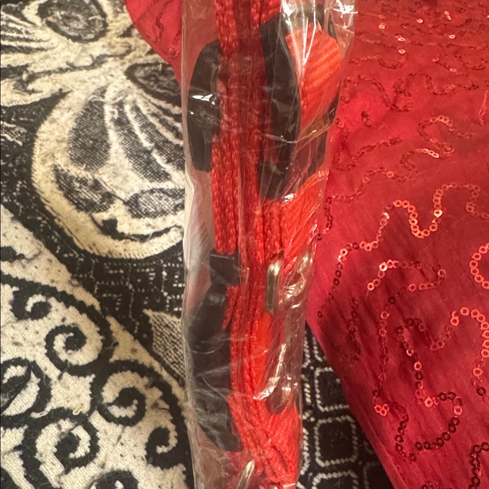 NWT Red Dog Collar and Leash. Never been opened. Has a lot of adjustment pieces. - Picture 7 of 14